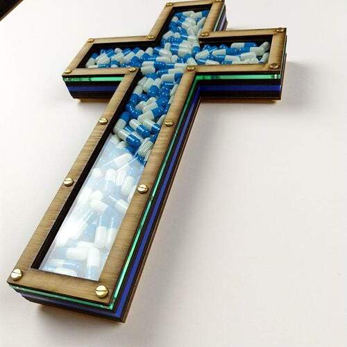 imbue-sculpture-imbue-drug-lord-blue-pill-limited-edition-3d-art-sculpture-15763291996245_1024x1024