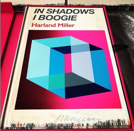 Harland Miller - In Shadows I Boogie Pink